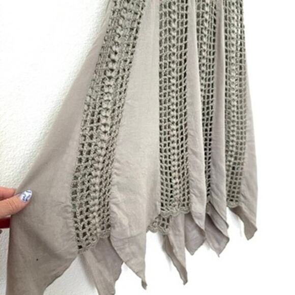 Mak B Taupe Crochet Knit Boho Handkerchief Hem Tunic Top S Festival Layering - Picture 6 of 6